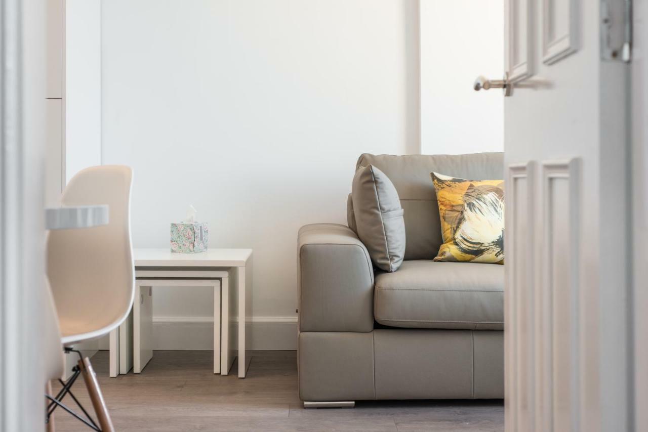 The Stewart Apartment Edinburgh Buitenkant foto